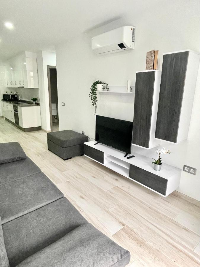 Island Suites 아로나 외부 사진